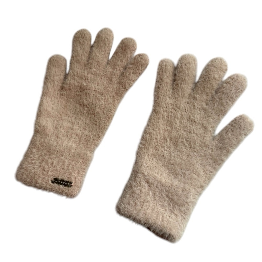 NWT Steve Madden Soft Beige Fuzzy Stretch Gloves, OS